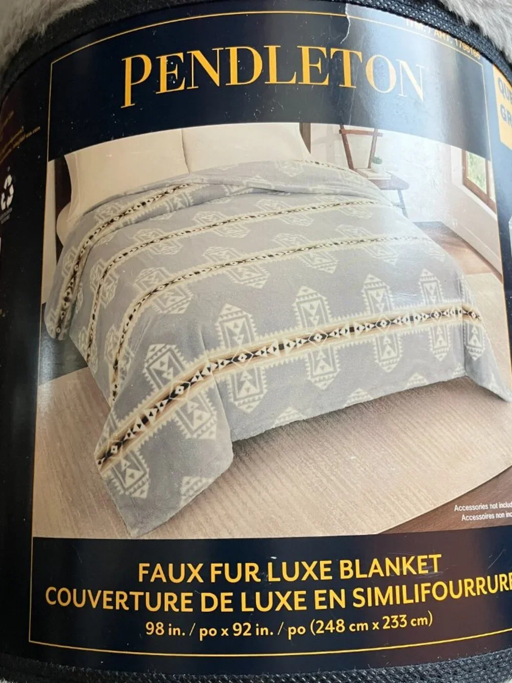 NWT Pendleton Faux Fur Luxe Blanket - QUEEN 98